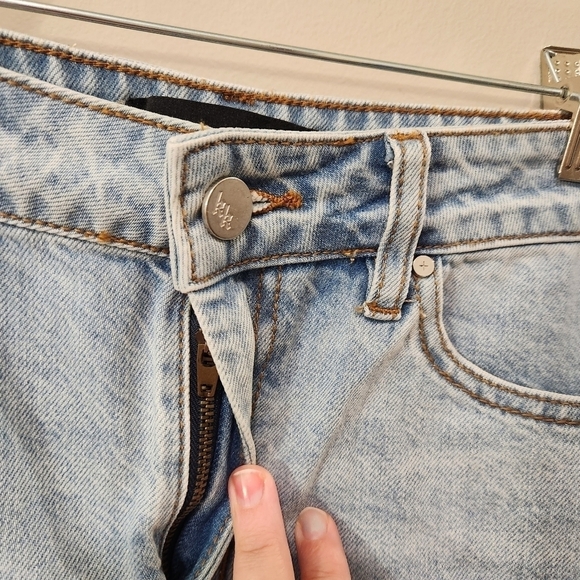 KENDALL + Kylie Denim Side Stripe Mini Skirt Size 26‎ - Picture 4 of 8